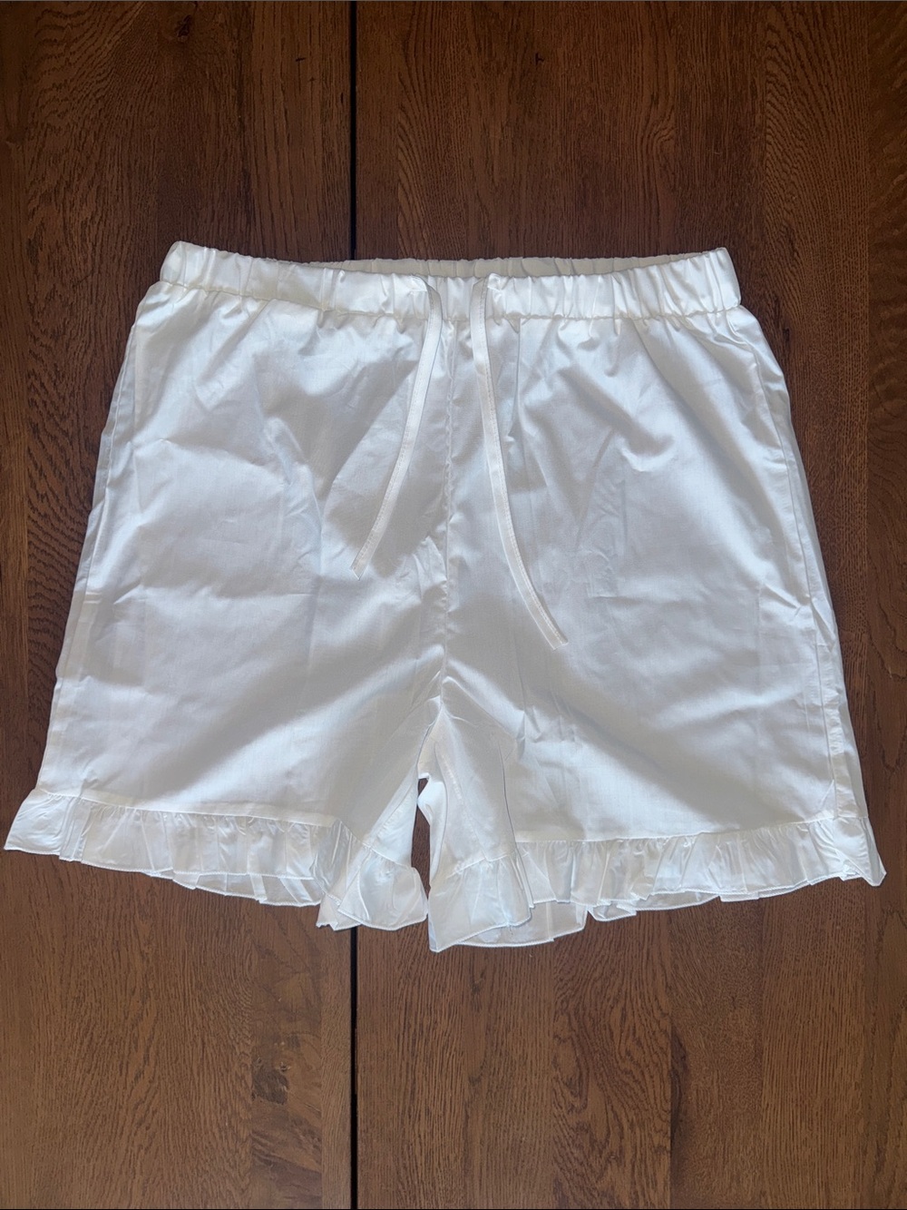 White Sleeveless Pajama Set - Top & Shorts - Picture 4 of 5